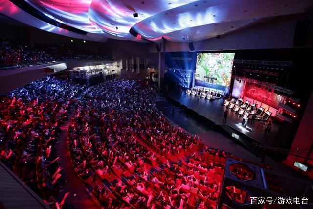 坐稳西部前 坐稳西部前