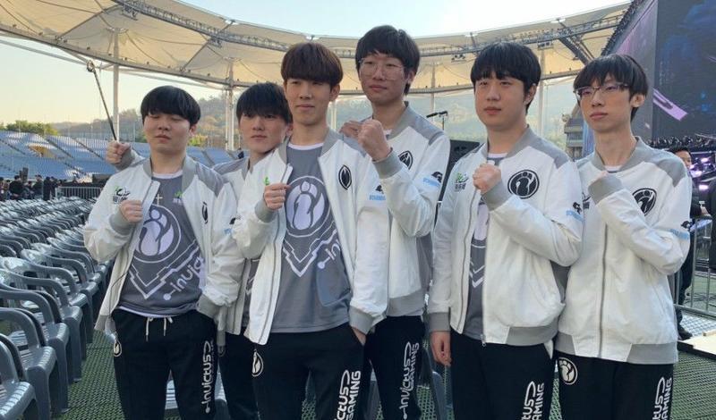 樊振东面对 樊振东面对